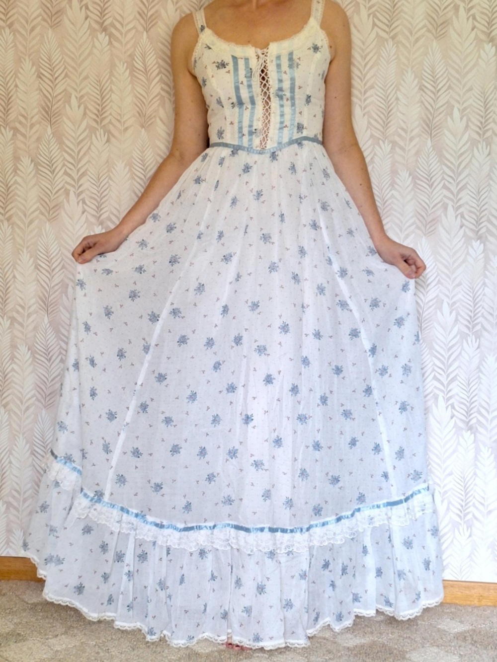 Vintage 1970’s Gunne Sax Prairie Cotton Floral Lace Ruffle Maxi Sundress Cottage - Picture 2 of 16